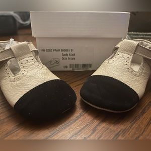 Petite Maison- baby shoes never used size 19
